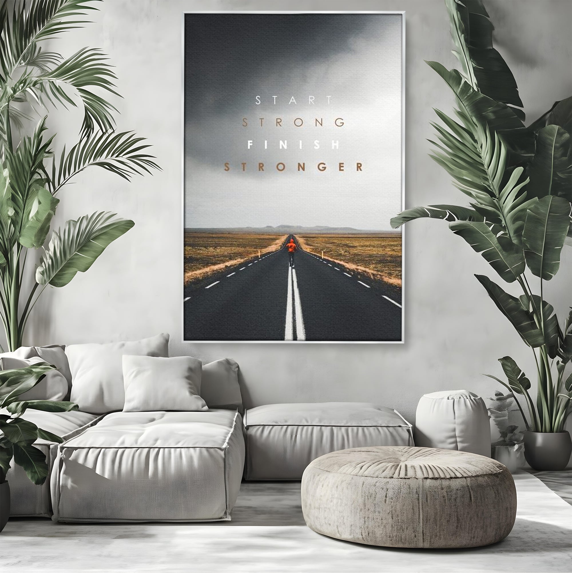 Tablou canvas cu tablou canvas cu alergator pe sosea, in rama de aluminiu argintiu, pe perete intr-un living